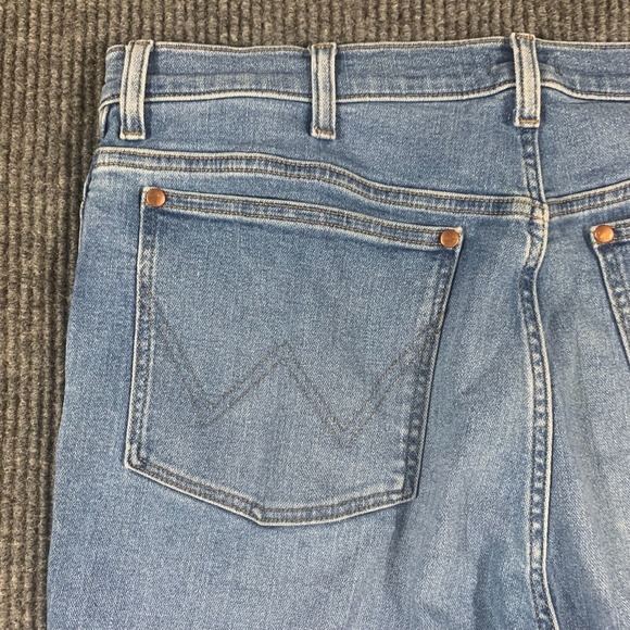 Wrangler Jeans Womens 34x28 Blue Denim Earth Wash Stretch Wriggler Skinny HIgh - Picture 15 of 16
